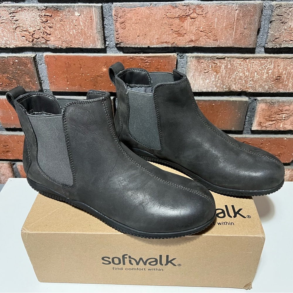 Softwalk Highland Grey Boots Size 7.5N (Narrow) New in Box